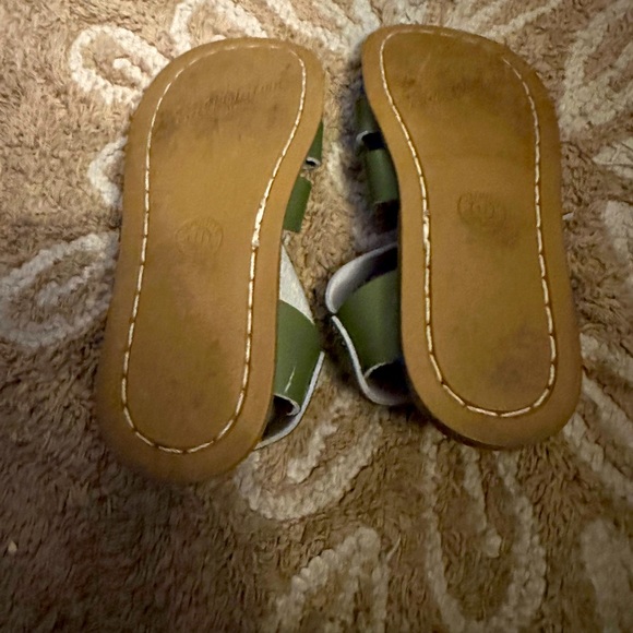 Salt water sandals by hoy - Picture 2 of 2